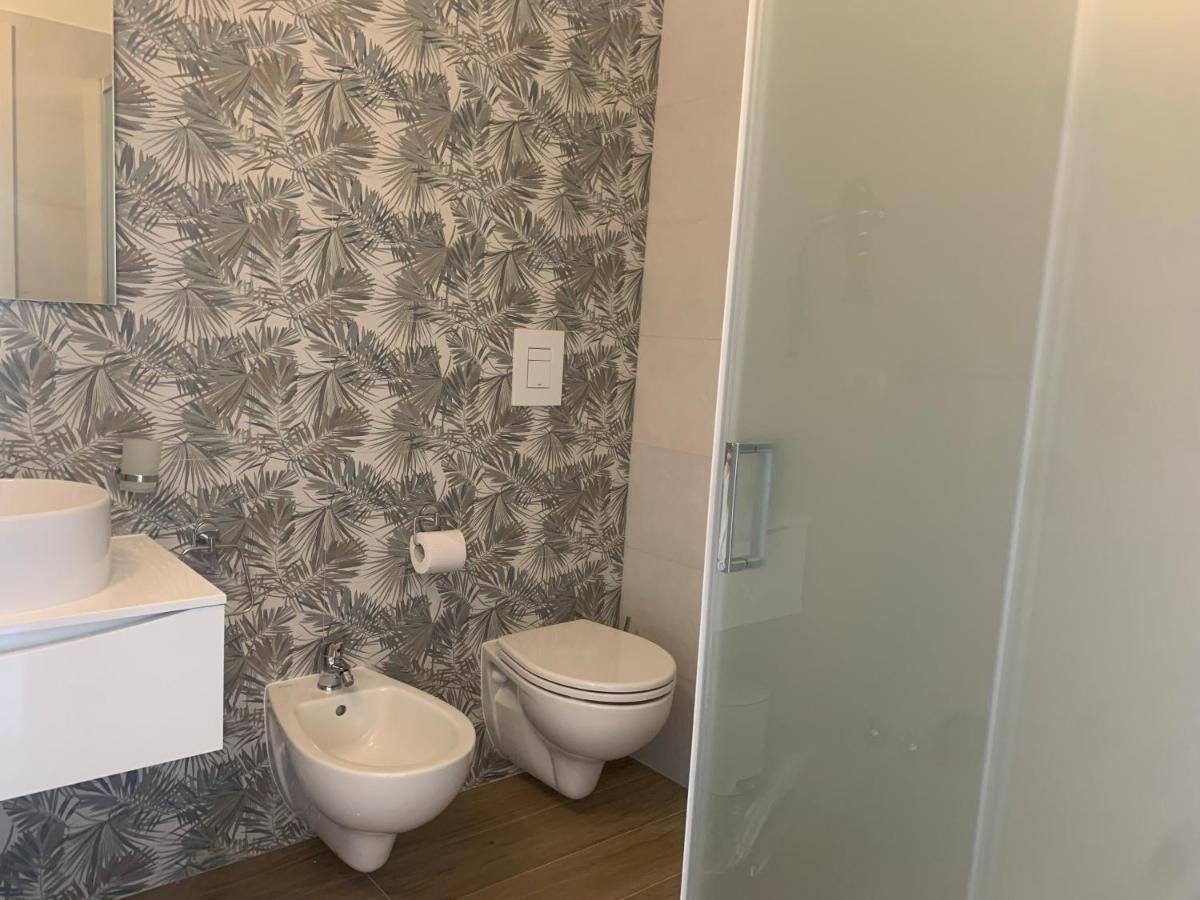 Colombo Apartment E Room Βιέστε Εξωτερικό φωτογραφία